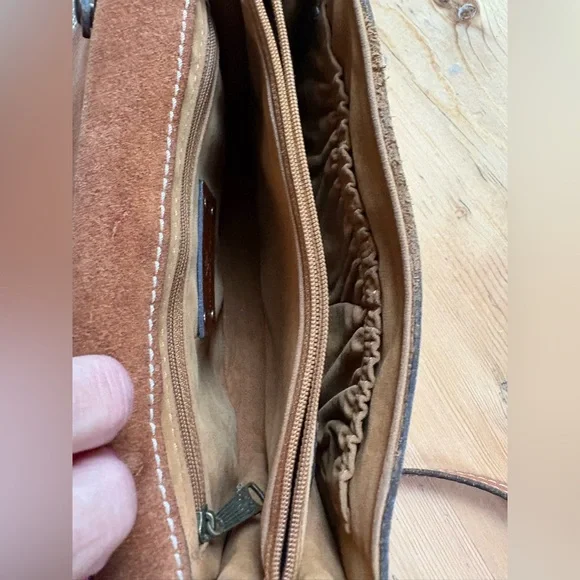 Patricia Nash Lanza Crossbody Organizer - Picture 13 of 15